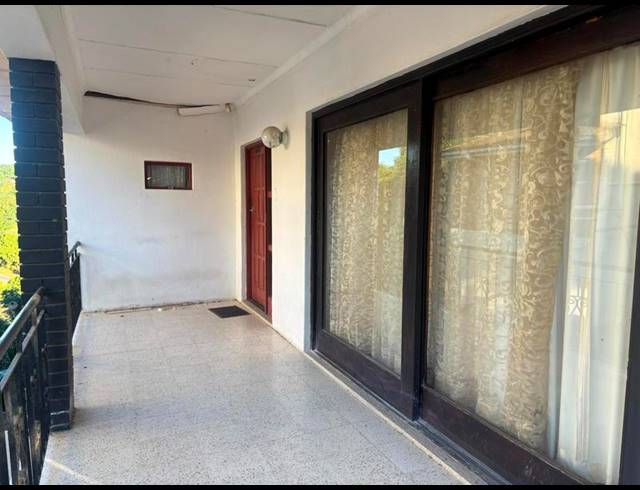 4 BEDROOM HOUSE FOR SALE IN RESERVOIR HILLS